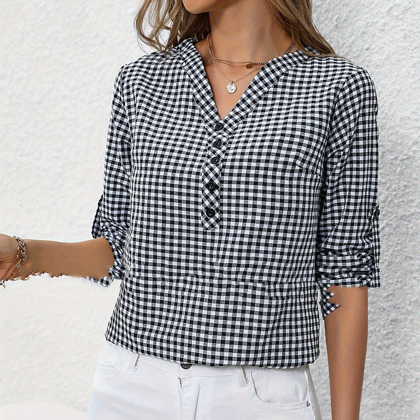 Classic Plaid Shirt with Three-Quarter Sleeves – Vintage-Inspired Style