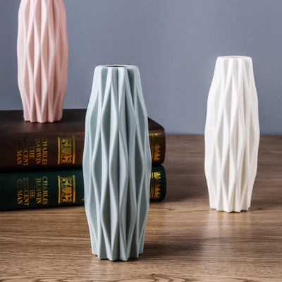 Flower Vase – Unique Origami-Inspired Design for Indoor Display