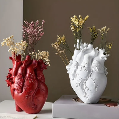 Heart-Shaped Ceramic Vase – Decorative Flower Display Centerpiece 1