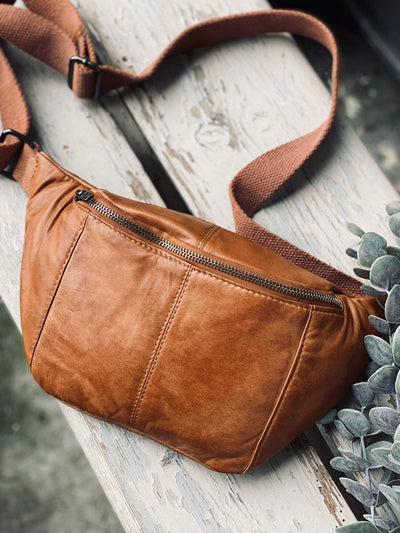 Unisex Belt Bag with Adjustable Strap for Everyday Use 0