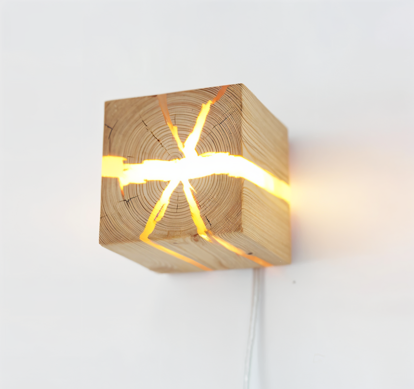 Wall Sconce – Handcrafted Crackle Design for Decorative Lighting 2