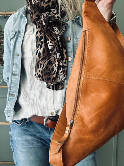 Women’s Adjustable Crossbody Bag with Multiple Compartments 4