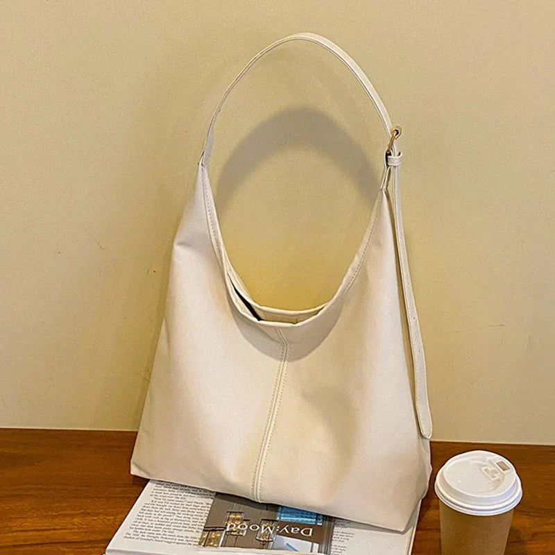 Women’s Classic Tote Bag for Everyday Use 0