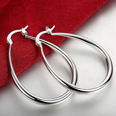 Women’s Hoop Earrings with Smooth Circle Design 1