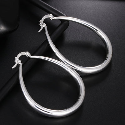 Women’s Hoop Earrings with Smooth Circle Design 3