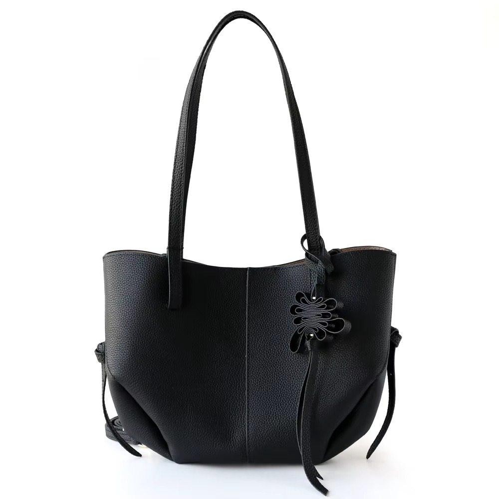 Women’s Spacious Tote Bag for Everyday Essentials 1