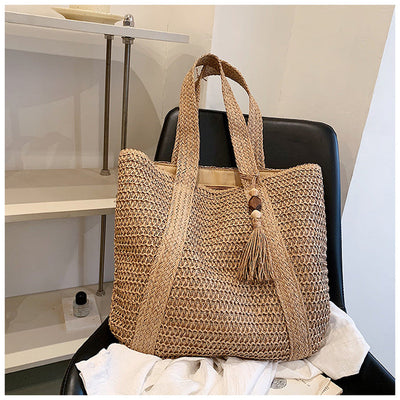 Women’s Spacious Woven Shoulder Bag for Daily Use