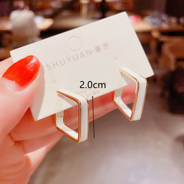 Women’s Stud Earrings with Circular Minimalist Design 5