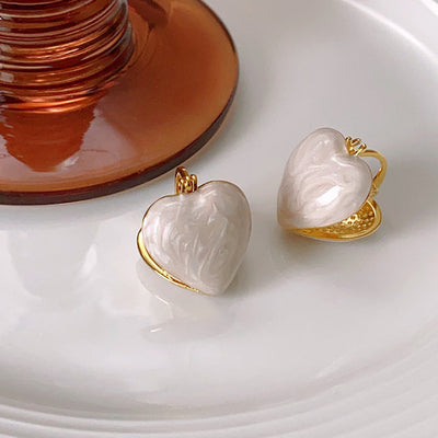 Women's Stud Earrings with Heart Design 3