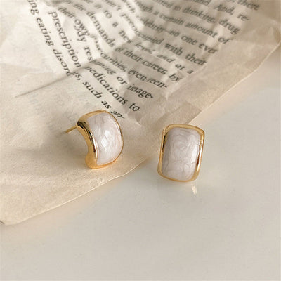 Women's Stud Earrings with Heart Design 8