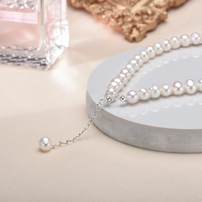 Women’s Necklace with Classic Design