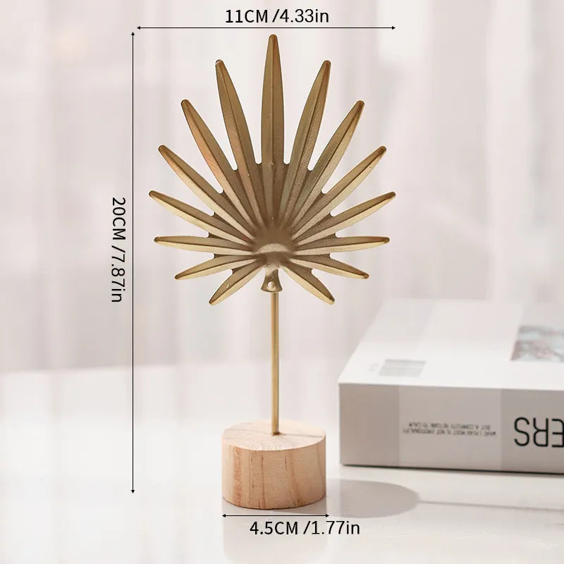 Metal Sculpture – Minimalist Leaf Decoration