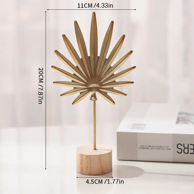 Metal Sculpture – Minimalist Leaf Decoration